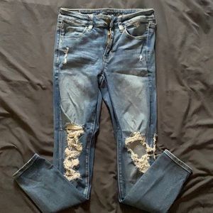 american eagle cropped ripped jeans